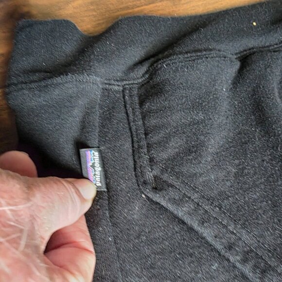 Patagonia Black Hoodie - Picture 3 of 8